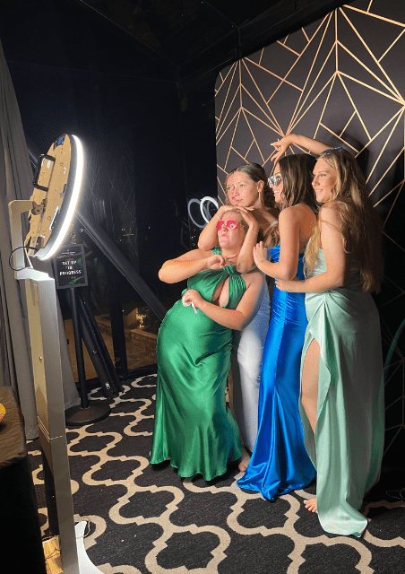 Selfie Booth Hire Sydney vs 360 Booth: Which One Should You Choose?