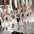 Halo360 Keychain Station photo keychain display close-up